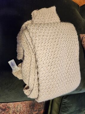 Threshold Chunky Knit Oversized Throw Blanket (Cream)